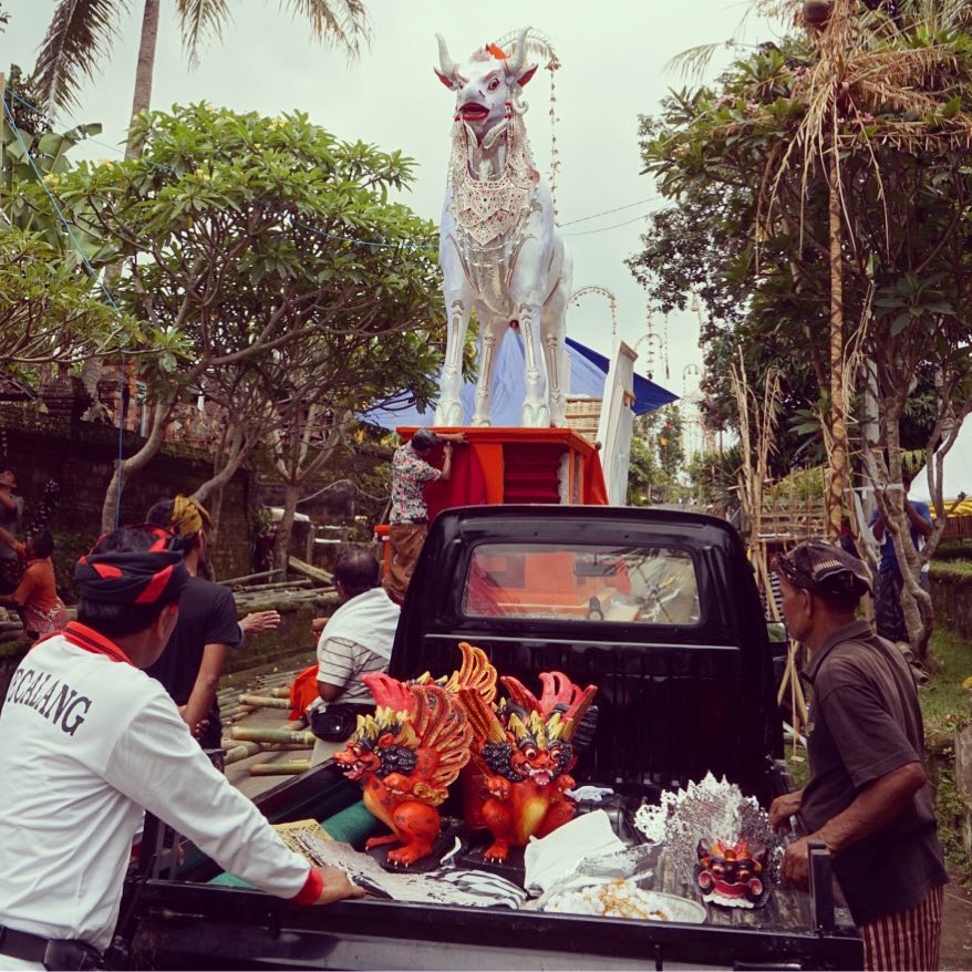 Cow statue in Bali